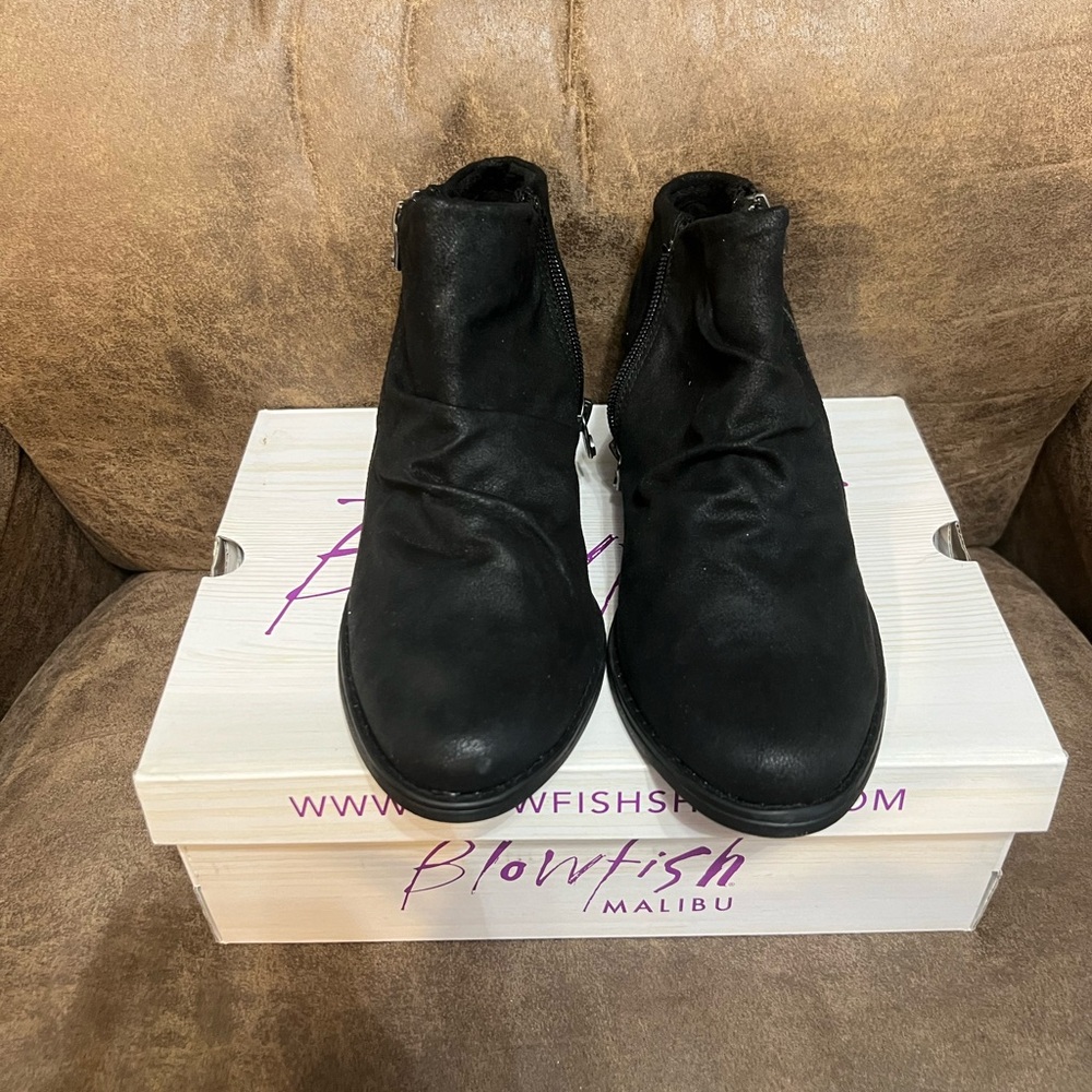 Blowfish Black Ankle Booties Suede Texture